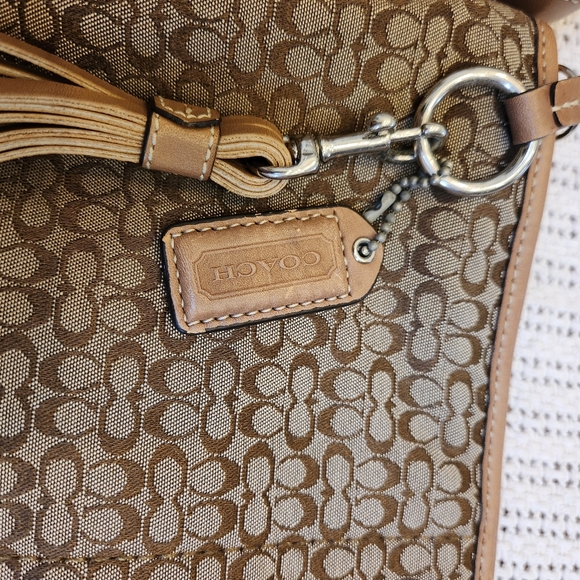 COACH monogram bag - Picture 6 of 9